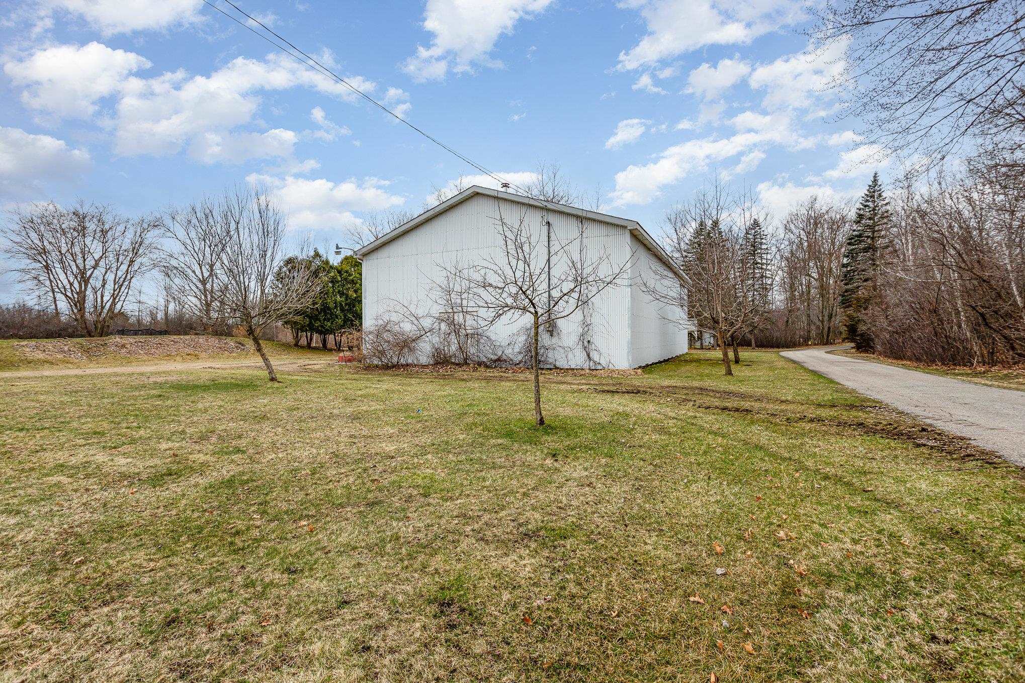 1799 North Dublin Road Midland, MI 48642 - Photo 33 of 44