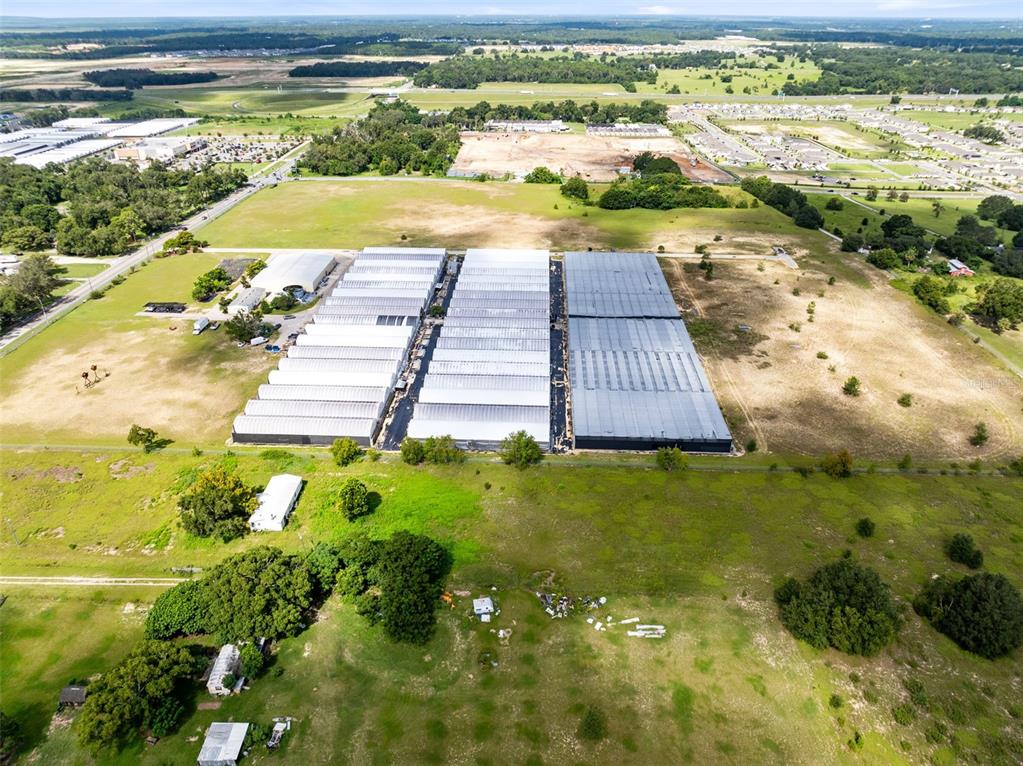 2719 West Kelly Park Road Apopka, FL 32712 - Photo 11 of 22 a view of an outdoor space an ocean view