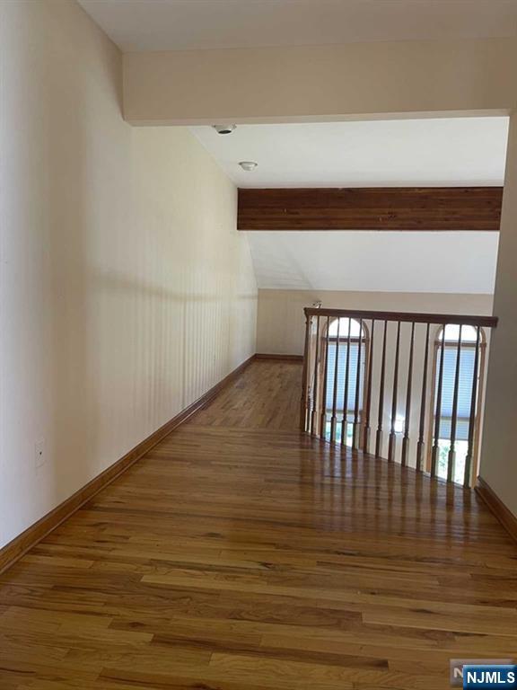 305 Cardinal Place Paramus, NJ 07652 - Photo 18 of 30 Gallery Image 18