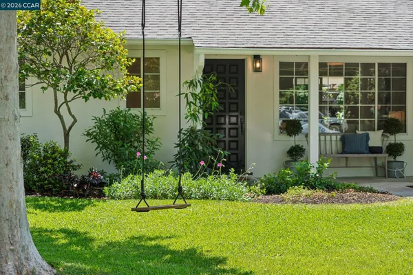 $880,000 | 125 Luella Drive, Pleasant Hill, CA 94523