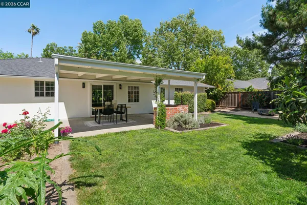 $880,000 | 125 Luella Drive, Pleasant Hill, CA 94523