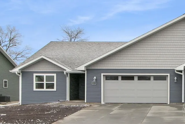 $387,305 | 624 Roosevelt Street, Baraboo, WI 53913