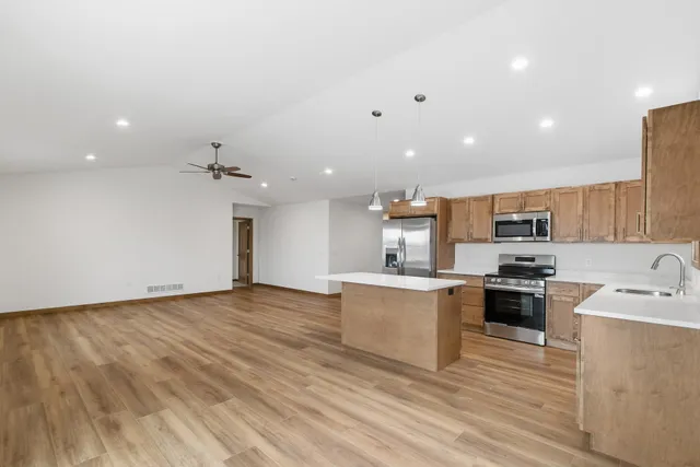 $387,305 | 624 Roosevelt Street, Baraboo, WI 53913