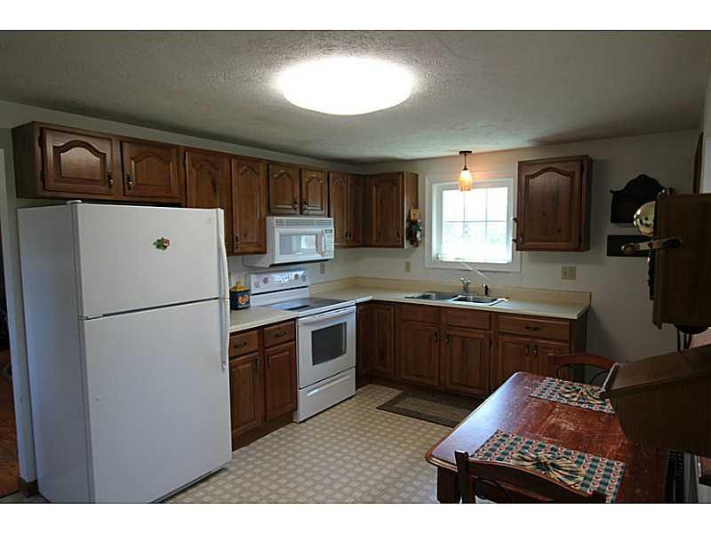 146 Capen Road Gardiner, ME 04345 - Photo 10 of 26 Kitchen.