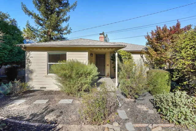a view of front door and porch