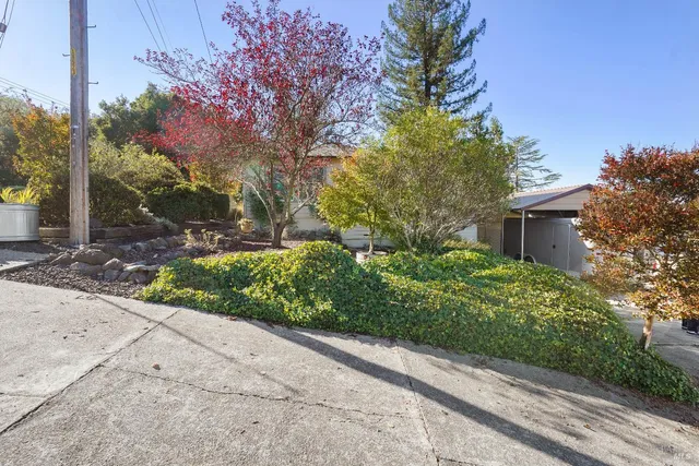 $875,000 | 2985 Bennett Valley Road, Santa Rosa, CA 95404