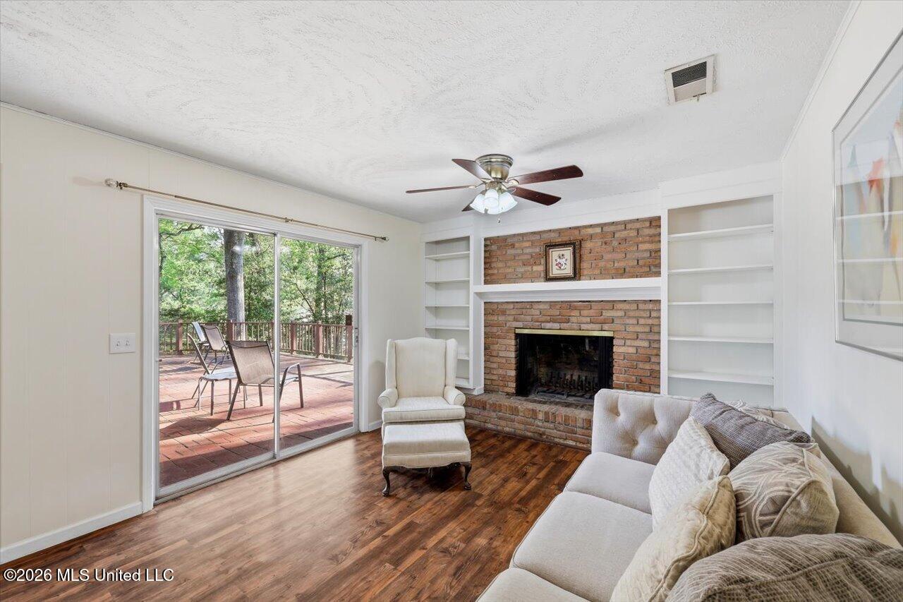 4626 Hazelwood Drive Jackson, MS 39211 - Photo 19 of 31 21-4626 Hazelwood Dr _ Home Tours MS