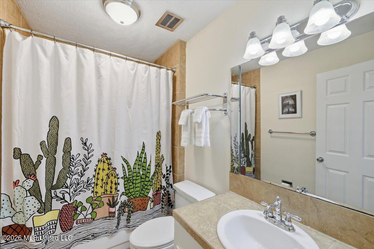 4626 Hazelwood Drive Jackson, MS 39211 - Photo 25 of 31 25-4626 Hazelwood Dr _ Home Tours MS