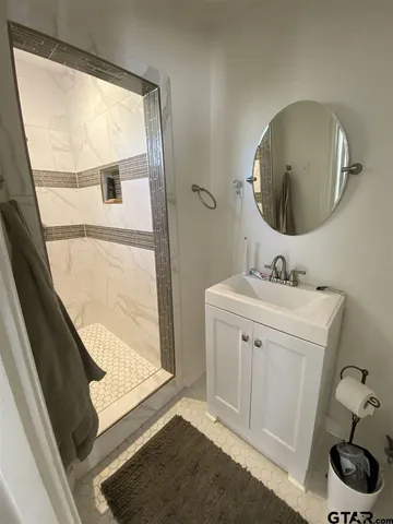 $1,950 | 514 East Charnwood Street, Tyler, TX 75701