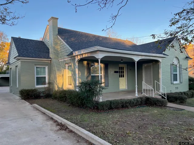 $1,950 | 514 East Charnwood Street, Tyler, TX 75701
