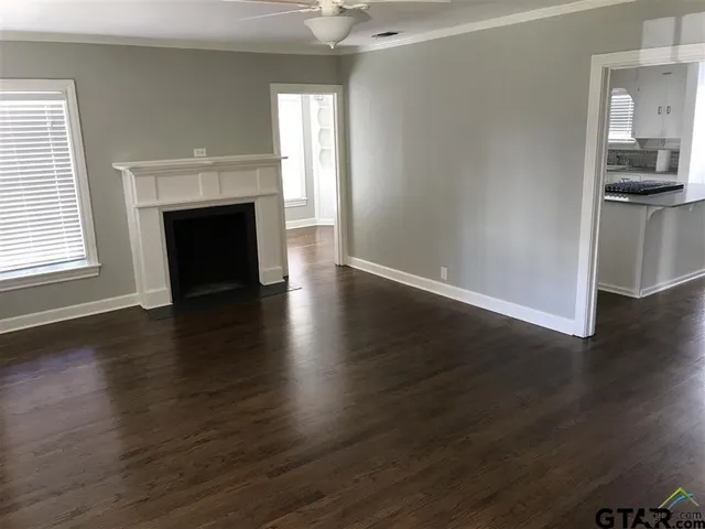 $1,950 | 514 East Charnwood Street, Tyler, TX 75701