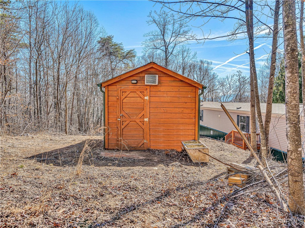 2593 Mountain Valley Road Vinton, VA 24179 - Photo 31 of 48 Gallery Image 31