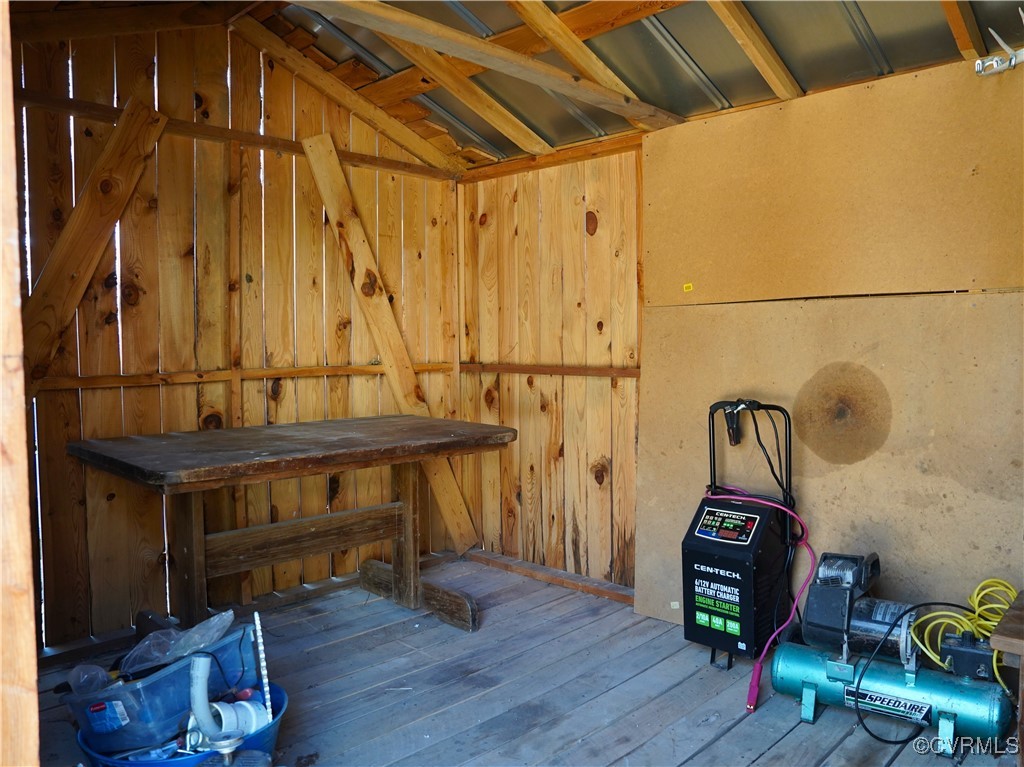 2593 Mountain Valley Road Vinton, VA 24179 - Photo 32 of 48 Gallery Image 32