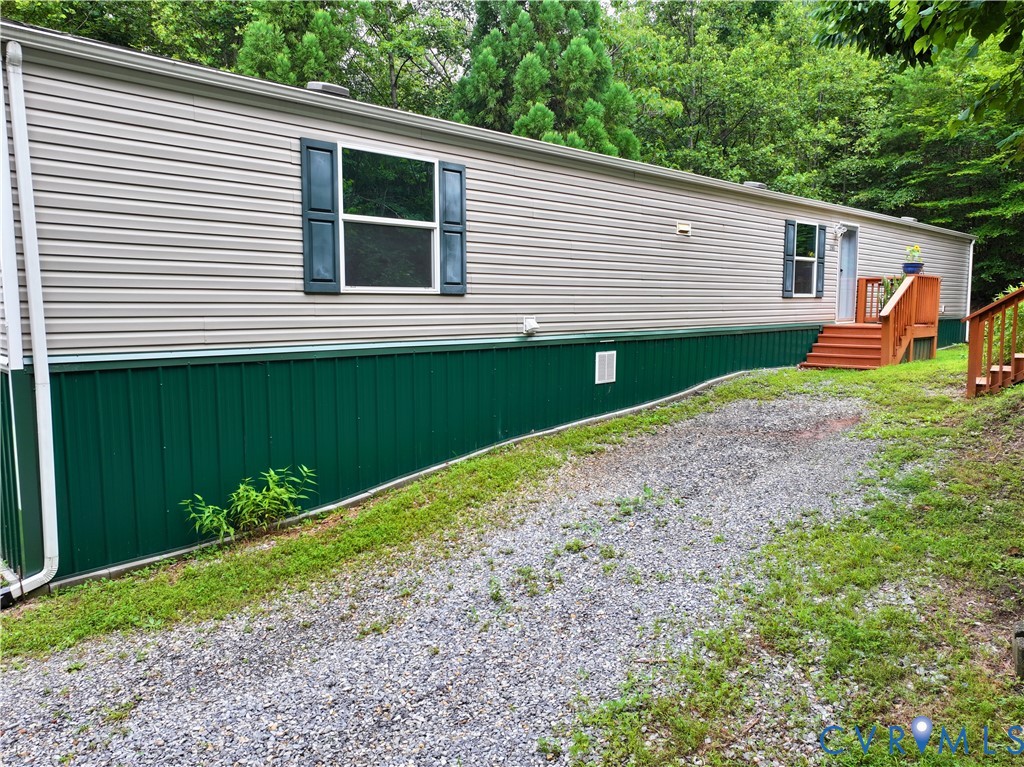 2593 Mountain Valley Road Vinton, VA 24179 - Photo 5 of 48 Gallery Image 5