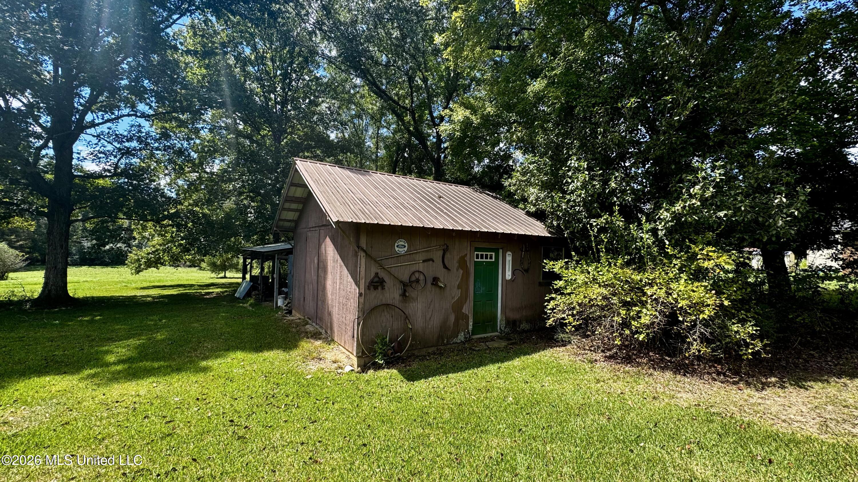 3186 McComb Holmesville Road McComb, MS 39648 - Photo 17 of 19 Shed