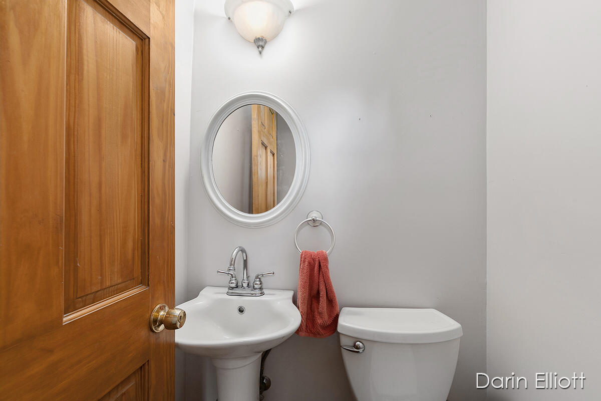 6734 Gould Road, Unit 1 Saranac, MI 48881 - Photo 15 of 43 IMG_1013