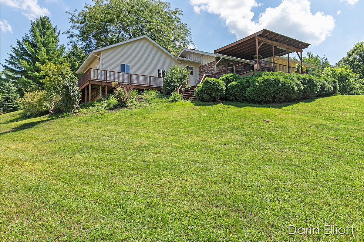 6734 Gould Road, Unit 1 Saranac, MI 48881 - Photo 35 of 43 IMG_1033