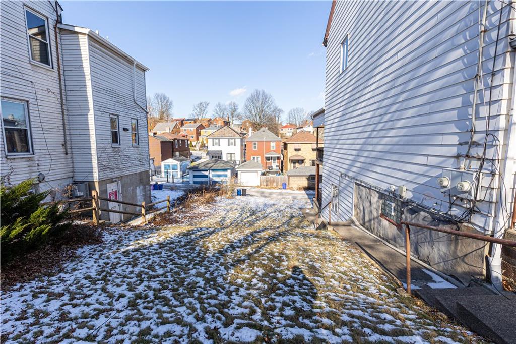 659 Montclair Street Pittsburgh, PA 15217 - Photo 4 of 18 a view of a house with a snow