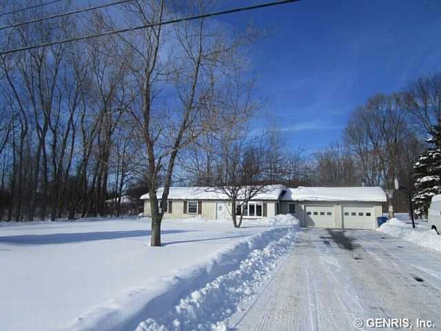 1077 Whitney Road Ontario, NY 14519 - Photo 1 of 1 Exterior Front