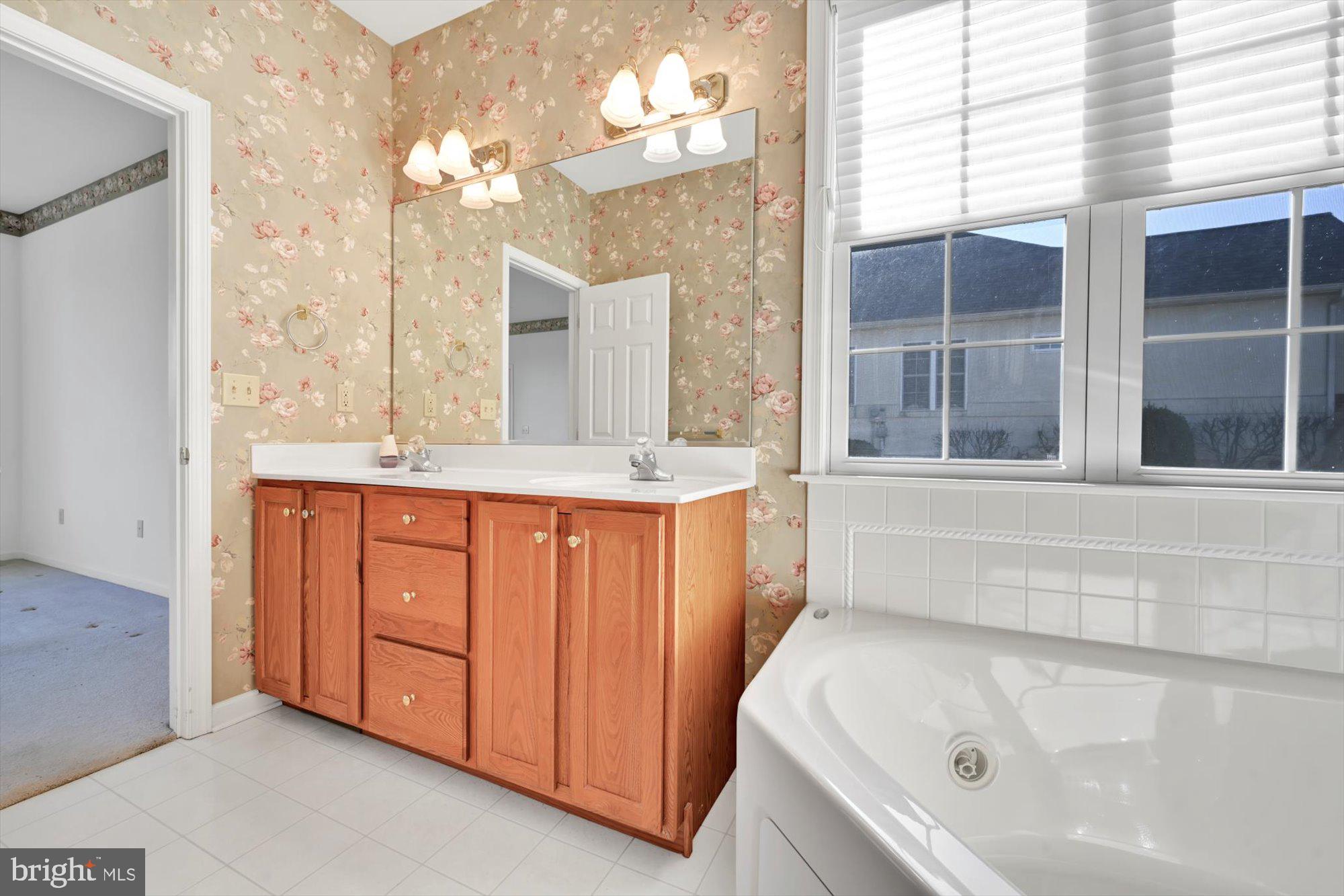 316 Stone Creek Road Lancaster, PA 17603 - Photo 12 of 28 Primary Bath Room