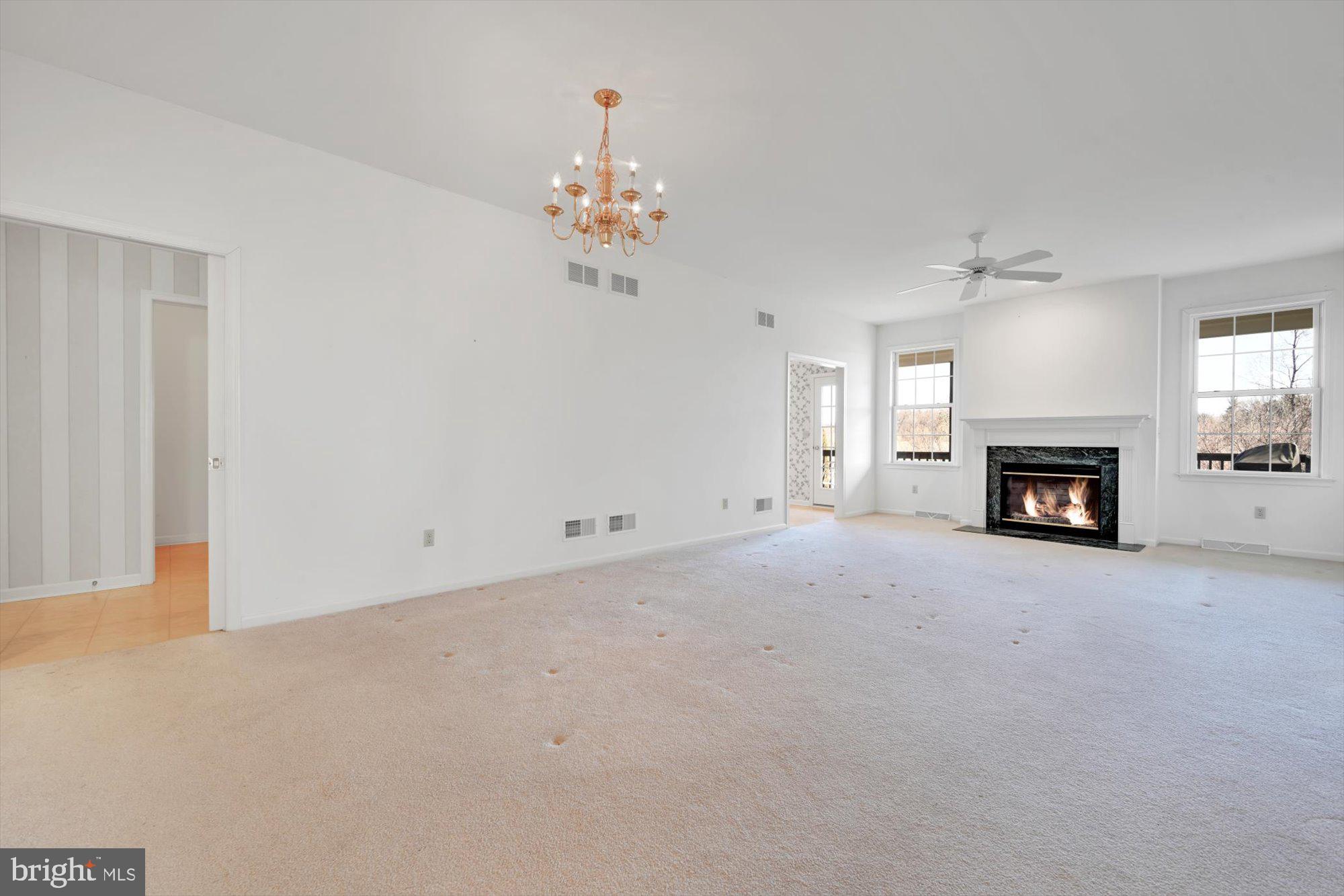 316 Stone Creek Road Lancaster, PA 17603 - Photo 3 of 28 Dining/Living room