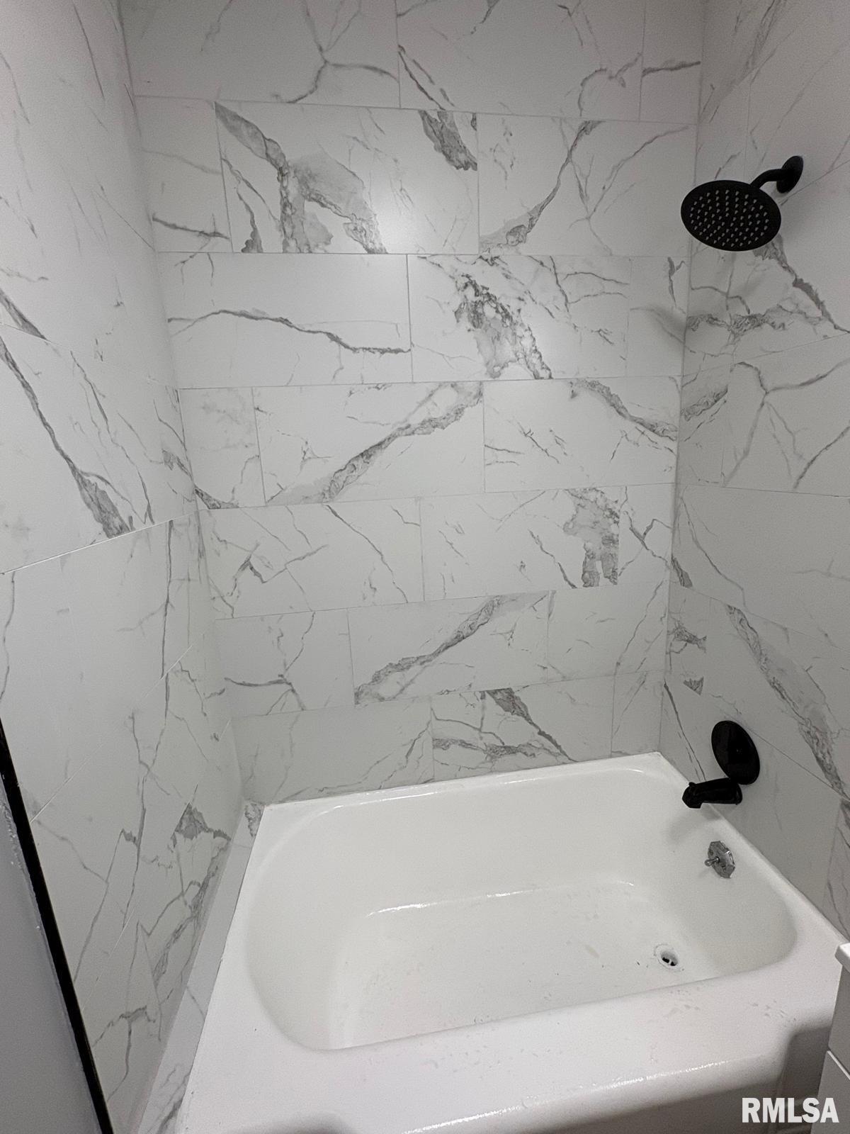 1045 Osburn Avenue Springfield, IL 62702 - Photo 14 of 31