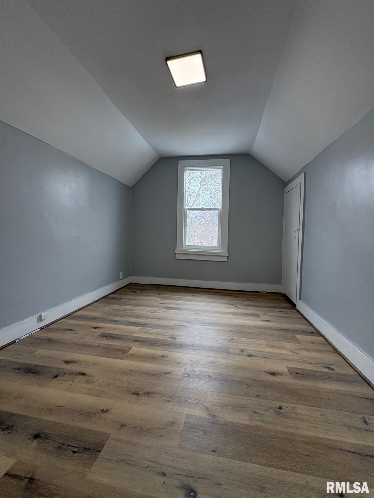 1045 Osburn Avenue Springfield, IL 62702 - Photo 19 of 31