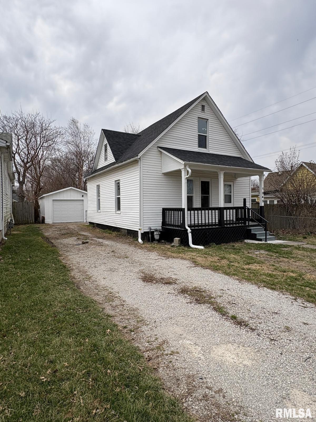 1045 Osburn Avenue Springfield, IL 62702 - Photo 22 of 31