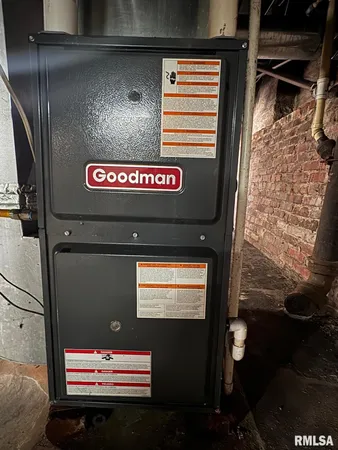 $114,900 | 1045 Osburn Avenue, Springfield, IL 62702