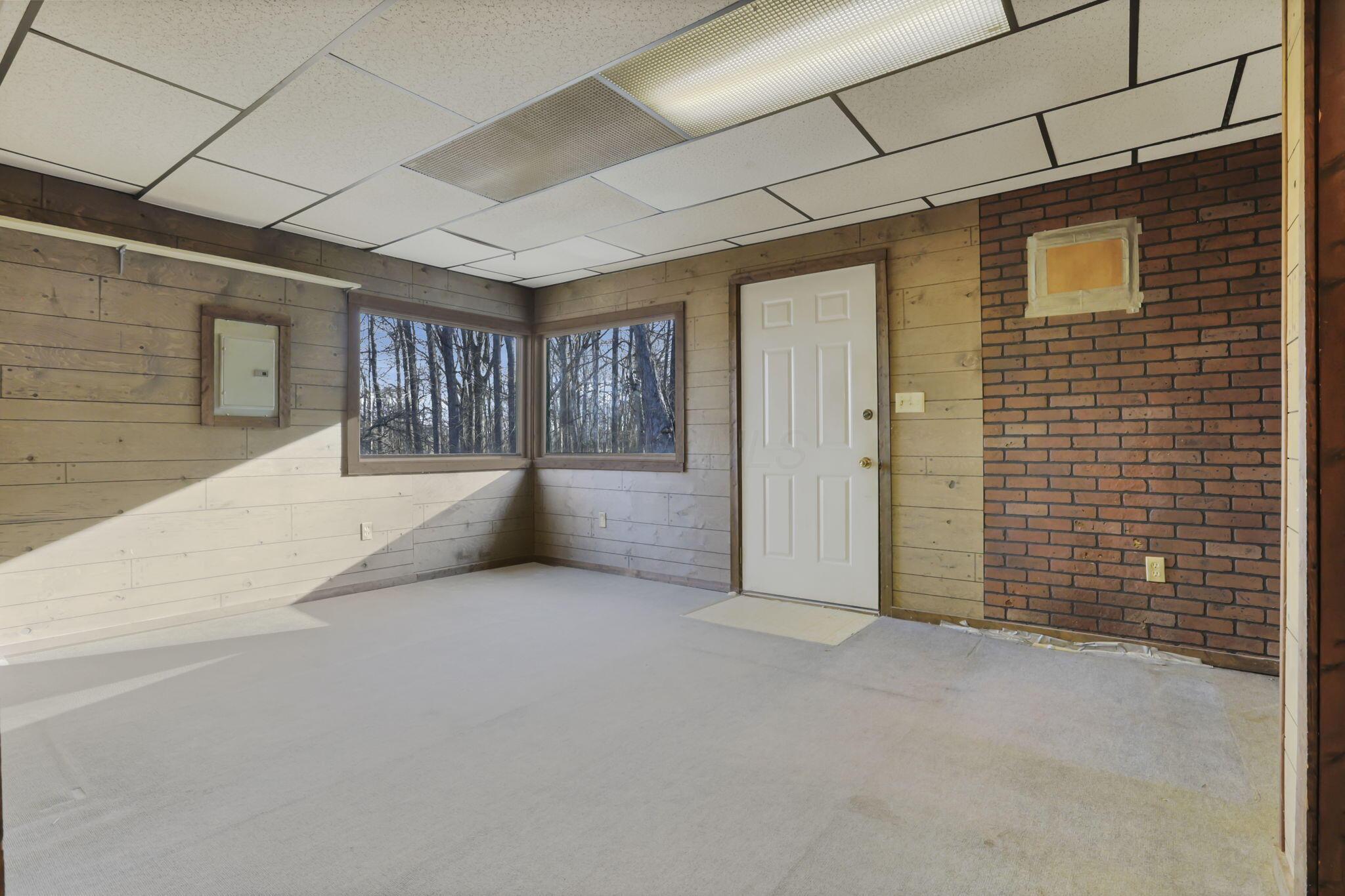 8270 Reform Road Northeast Newark, OH 43055 - Photo 11 of 51