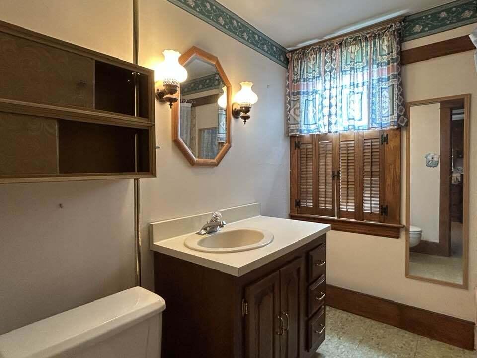 29 Tenney Hill Road Kittery Point, ME 03905 - Photo 10 of 21 Bathroom