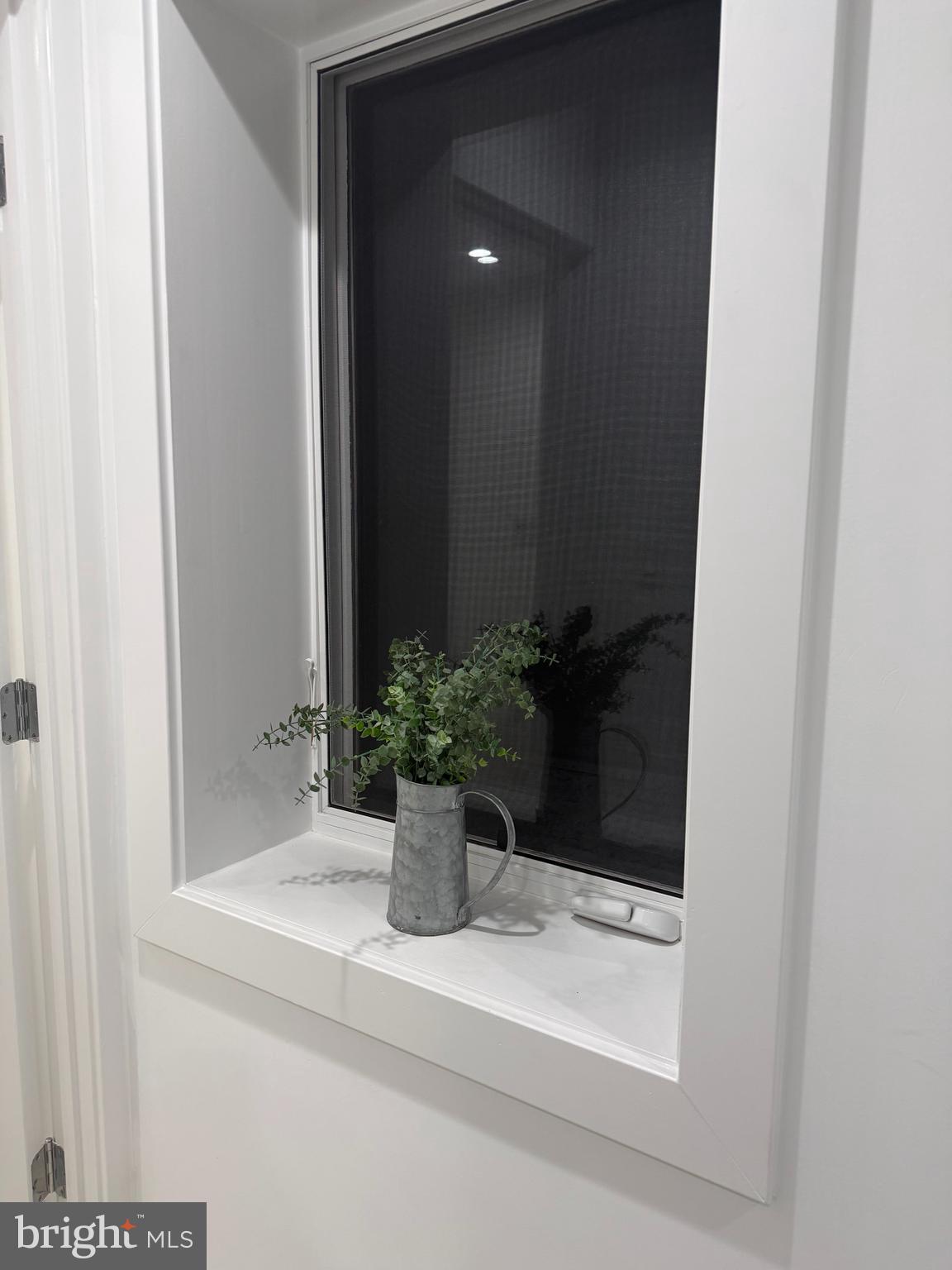 4 R Street Northwest, Unit 4 Washington, DC 20001 - Photo 30 of 38