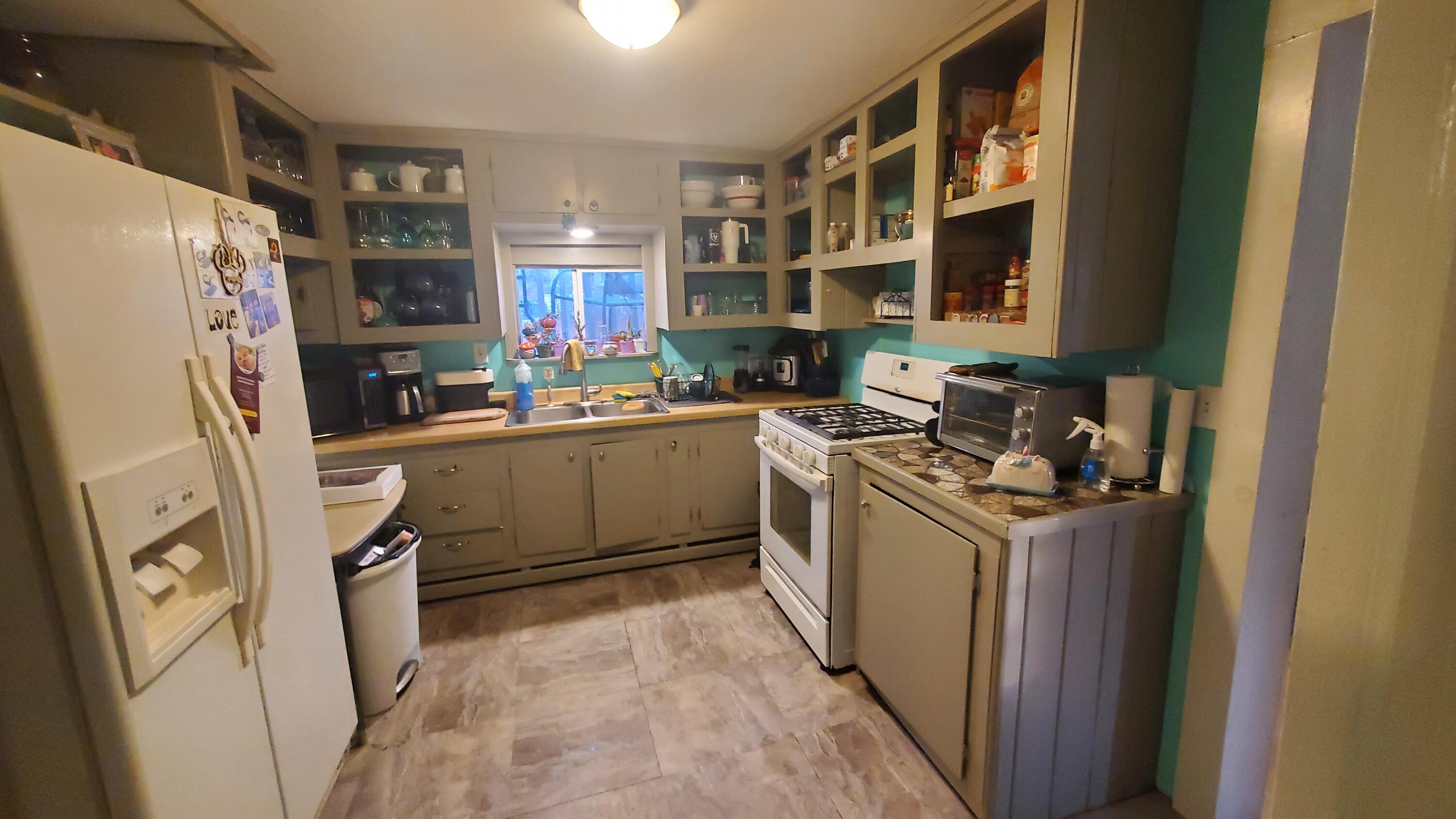 29 Oak Street Bucksport, ME 04416 - Photo 9 of 51 20260113_154659