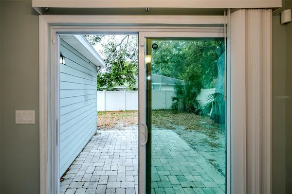 $329,000 | 1101 2nd Street West, Bradenton, FL 34205