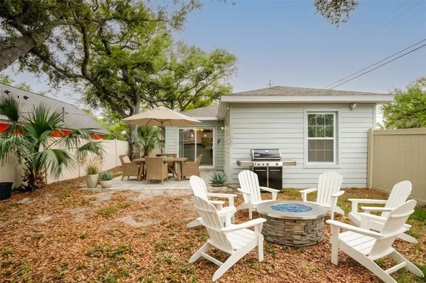 $329,000 | 1101 2nd Street West, Bradenton, FL 34205