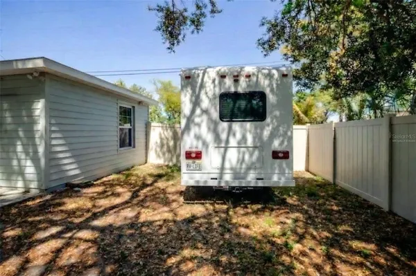 $329,000 | 1101 2nd Street West, Bradenton, FL 34205