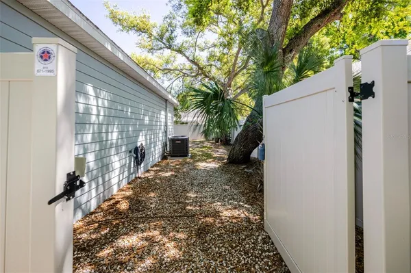 $349,000 | 1101 2nd Street West, Bradenton, FL 34205