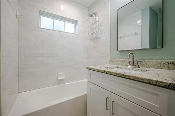 $329,000 | 1101 2nd Street West, Bradenton, FL 34205