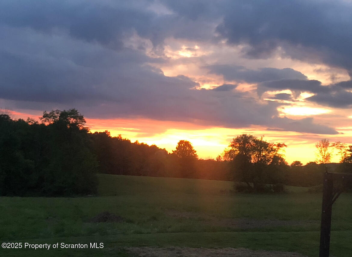 24 Duda Circle Nicholson, PA 18446 - Photo 5 of 6 a view of sunset