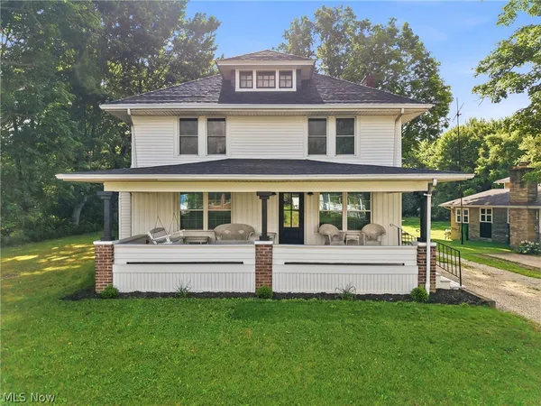 $374,900 | 547 South Main Street, Hubbard, OH 44425