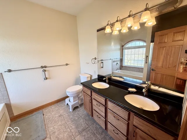 $499,900 | 6483 Private Road 310 West, Brazil, IN 47834