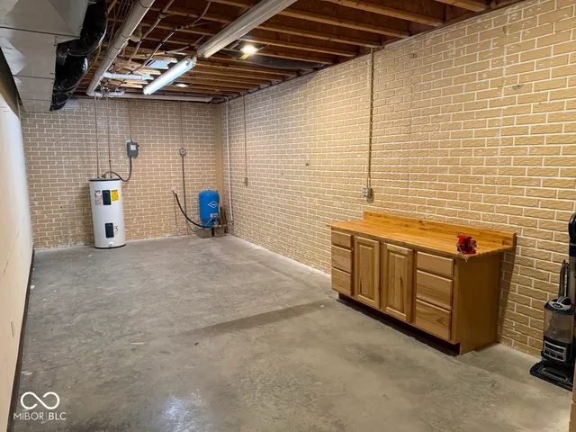 $499,900 | 6483 Private Road 310 West, Brazil, IN 47834