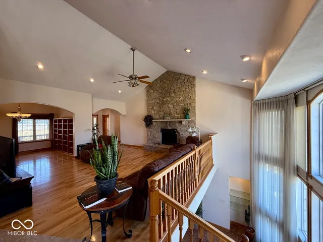 $499,900 | 6483 Private Road 310 West, Brazil, IN 47834