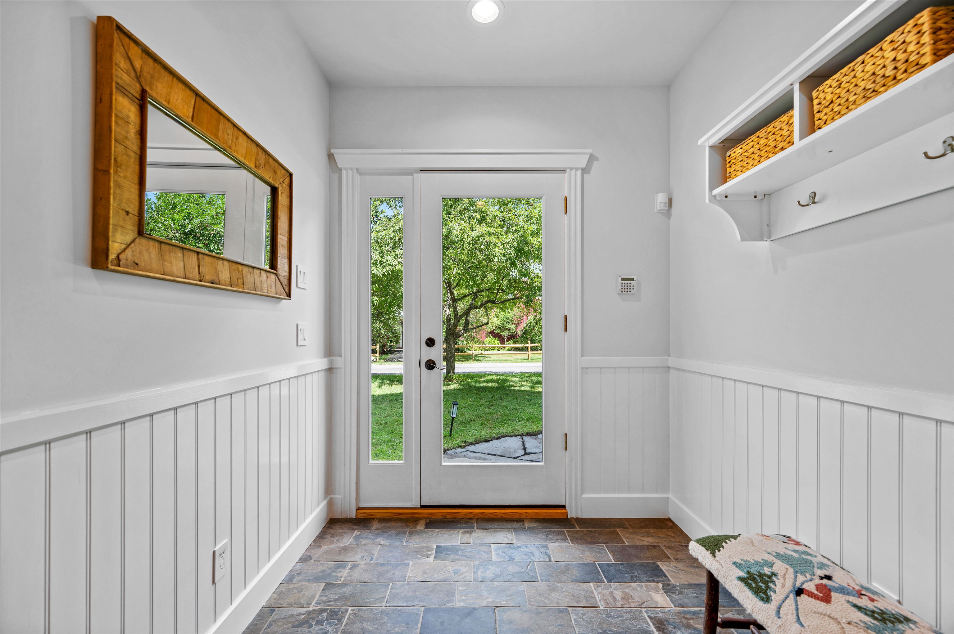 85 Smith Falls Lane Stowe, VT 05672 - Photo 4 of 40