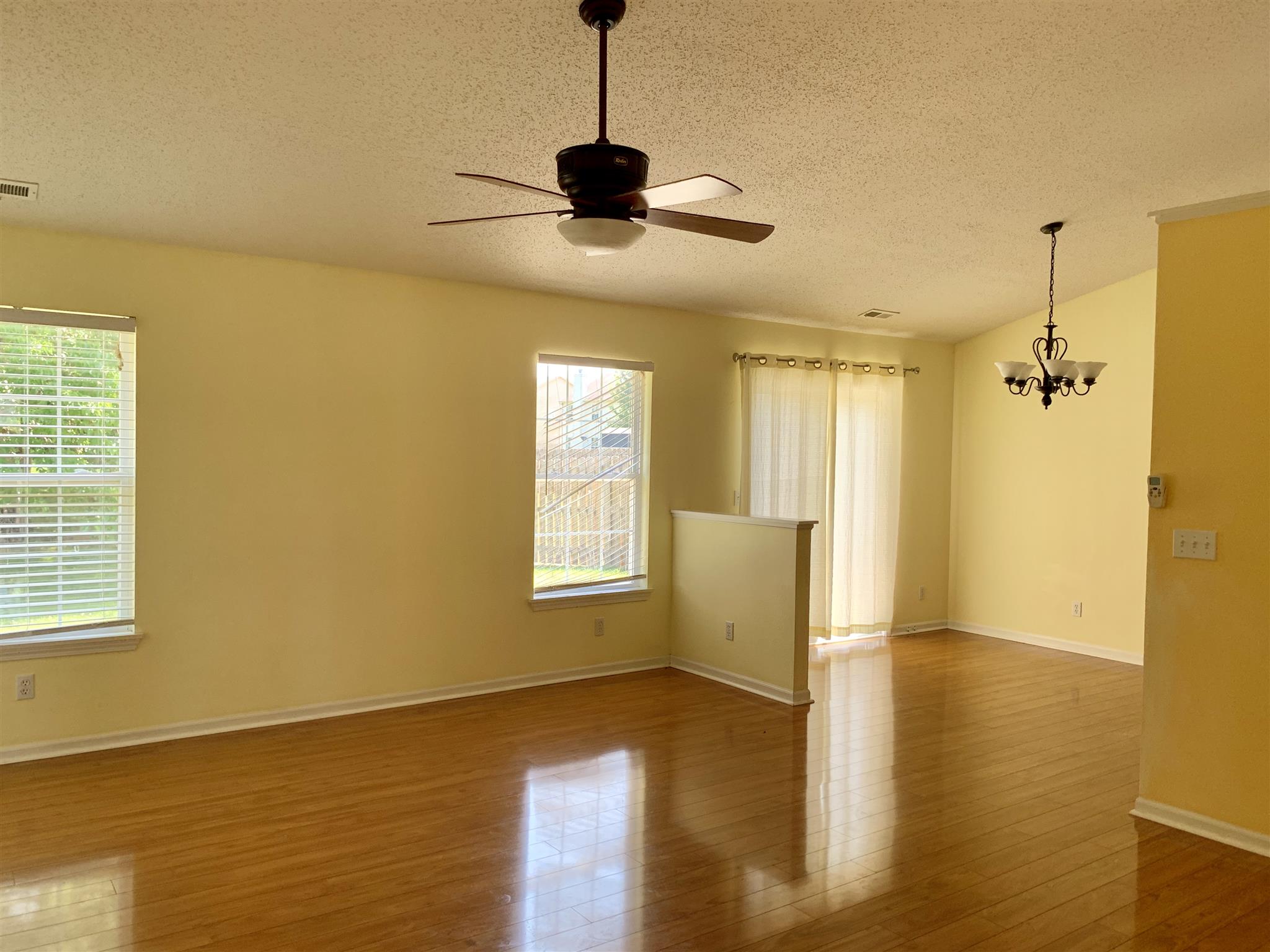 912 Springwater Road Kokomo, IN 46902 - Photo 2 of 8