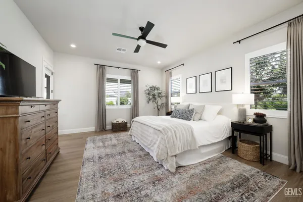 $1,195,000 | Undisclosed Address, Bakersfield, CA 93314
