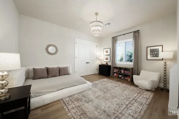 $1,195,000 | Undisclosed Address, Bakersfield, CA 93314