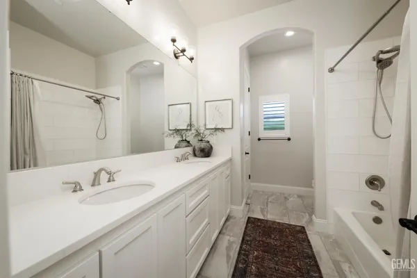 $1,195,000 | Undisclosed Address, Bakersfield, CA 93314