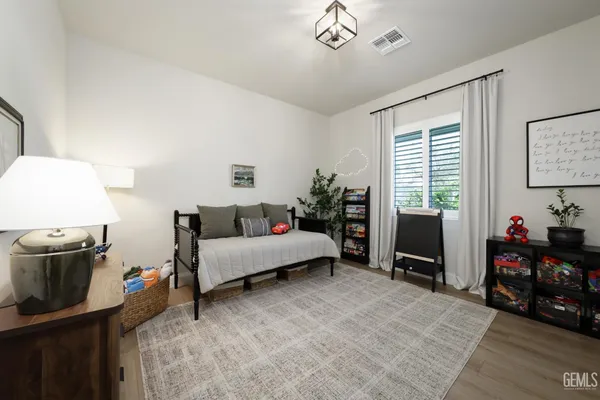 $1,195,000 | Undisclosed Address, Bakersfield, CA 93314