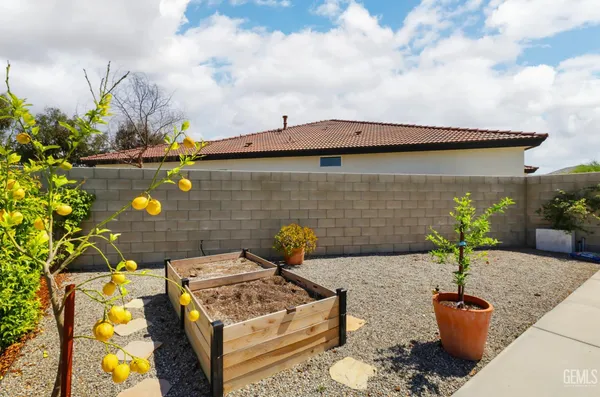 $1,195,000 | Undisclosed Address, Bakersfield, CA 93314